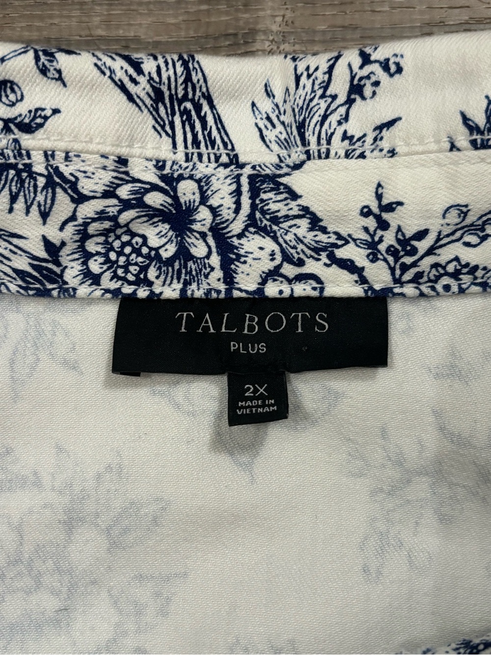 Talbots Plus 2X White and Navy Classic Stretch Denim Jacket Bird Toile - Picture 5 of 13